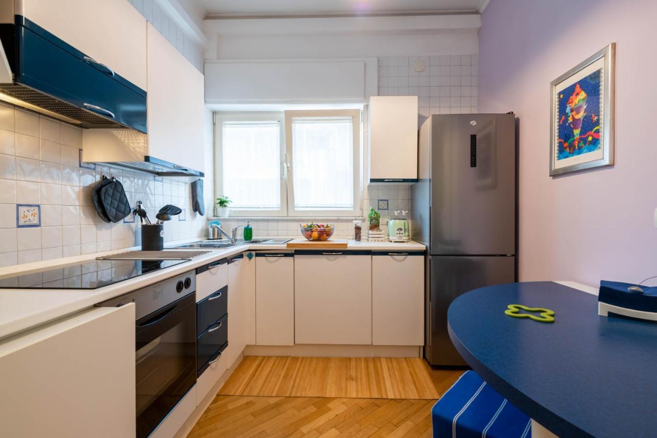 Modern Apartment To Relax In The City Center バーリ エクステリア 写真